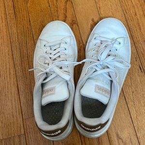 Adidas Advantage Gold Sneakers